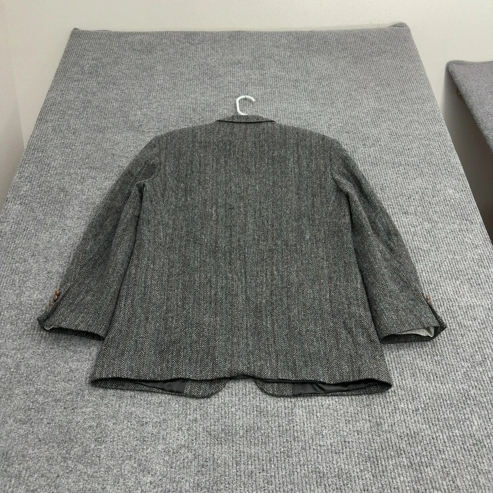 Vintage Harris Tweed Sport Coat Mens 42 Grey Wool Herringbone Blazer Classic